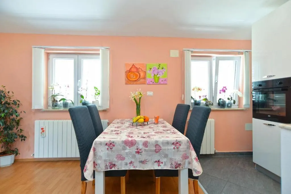Apartman Eda Pula Apartment