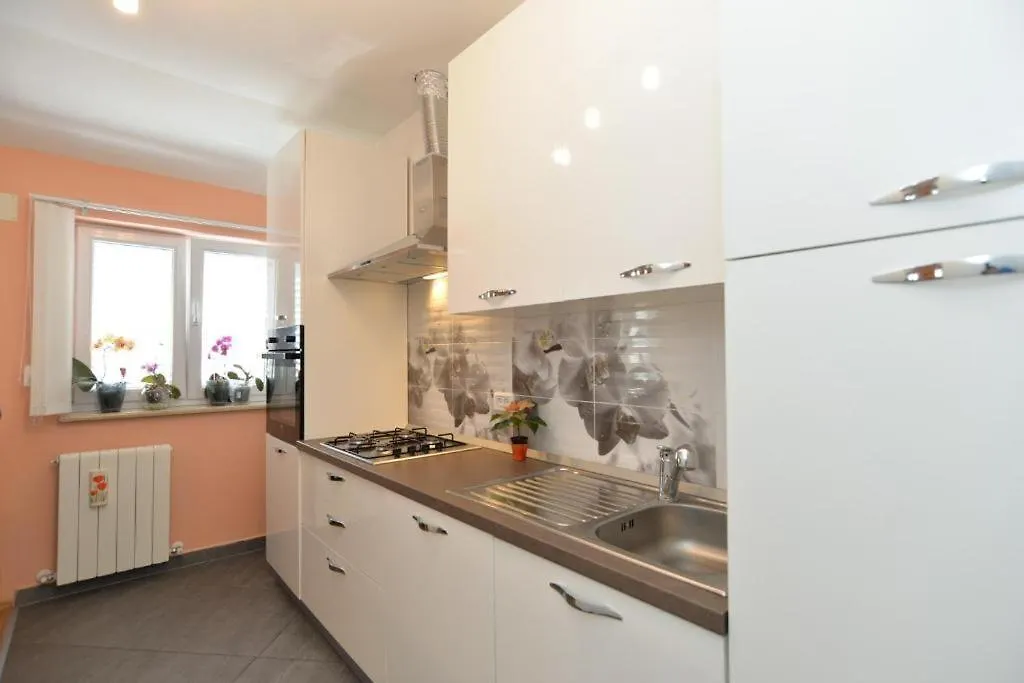 Apartman Eda Pula Apartment