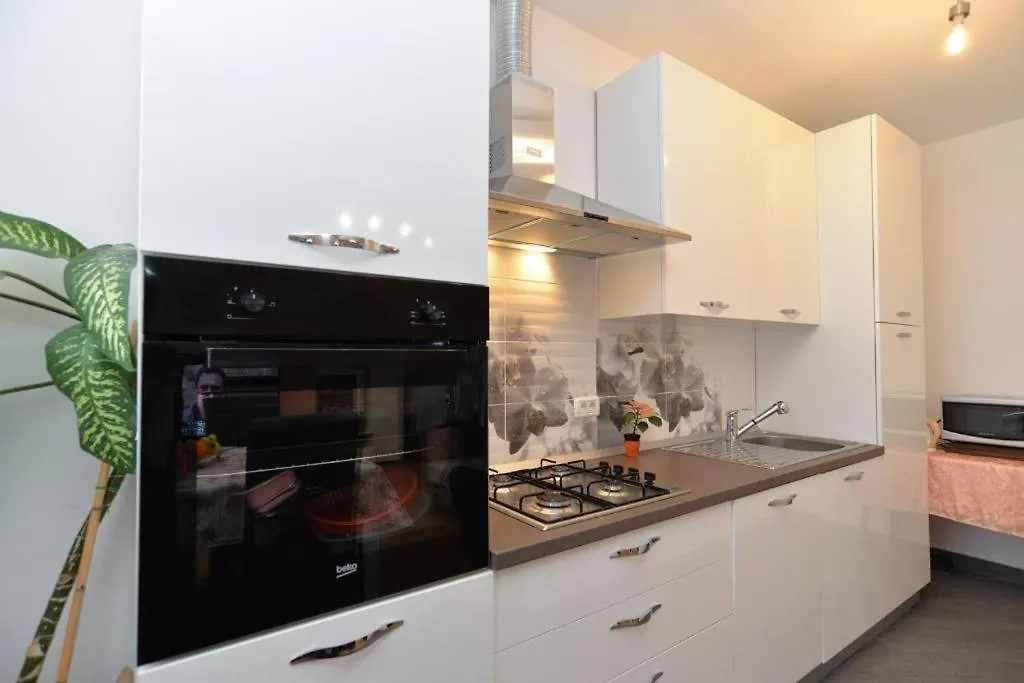 Apartment Apartman Eda Pula Croatia