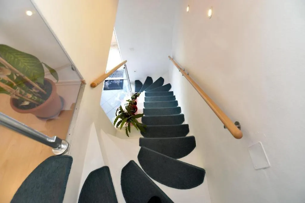 Apartman Eda Pula 0*,  Croatia